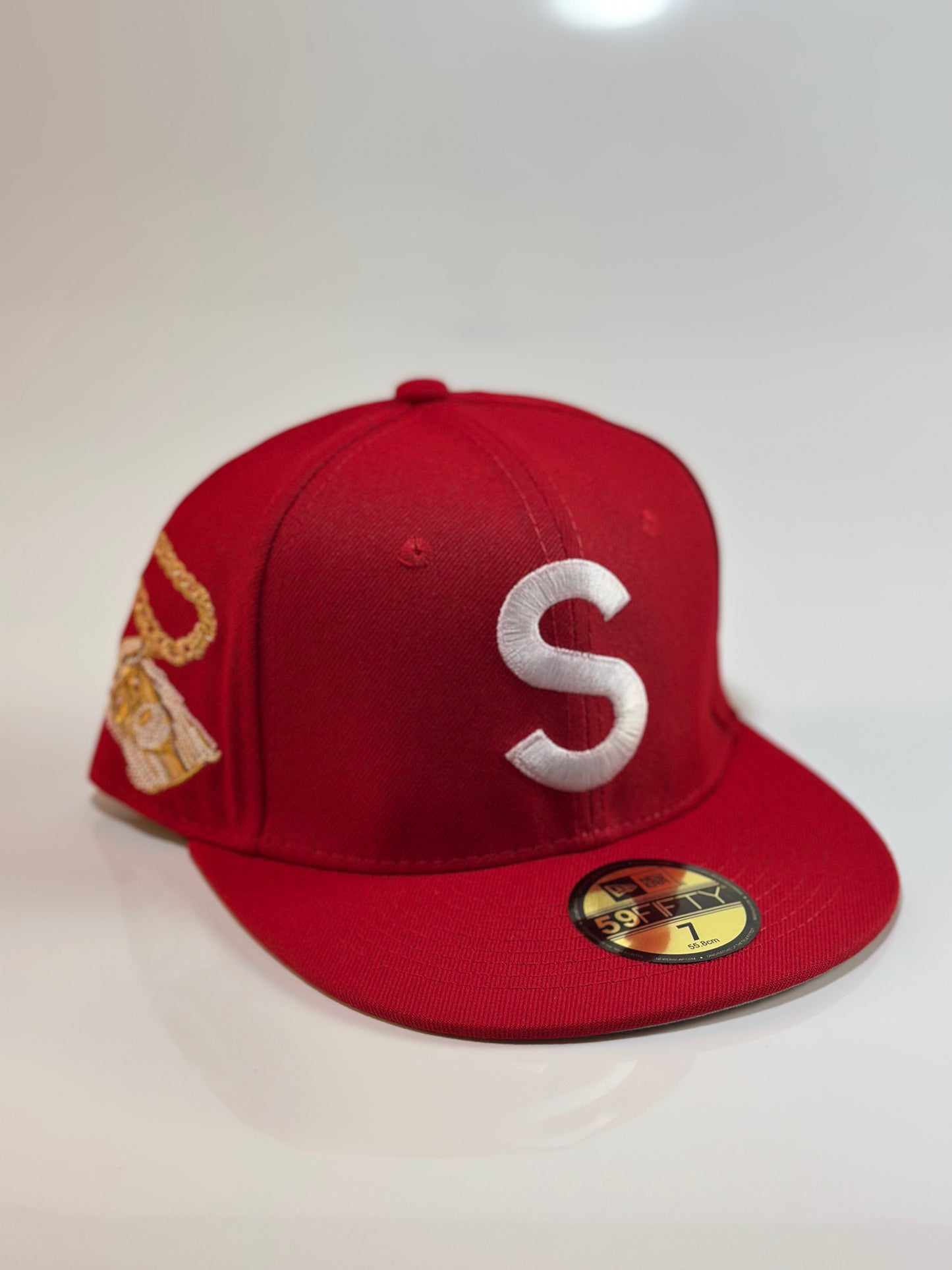 7 Fitted Caps