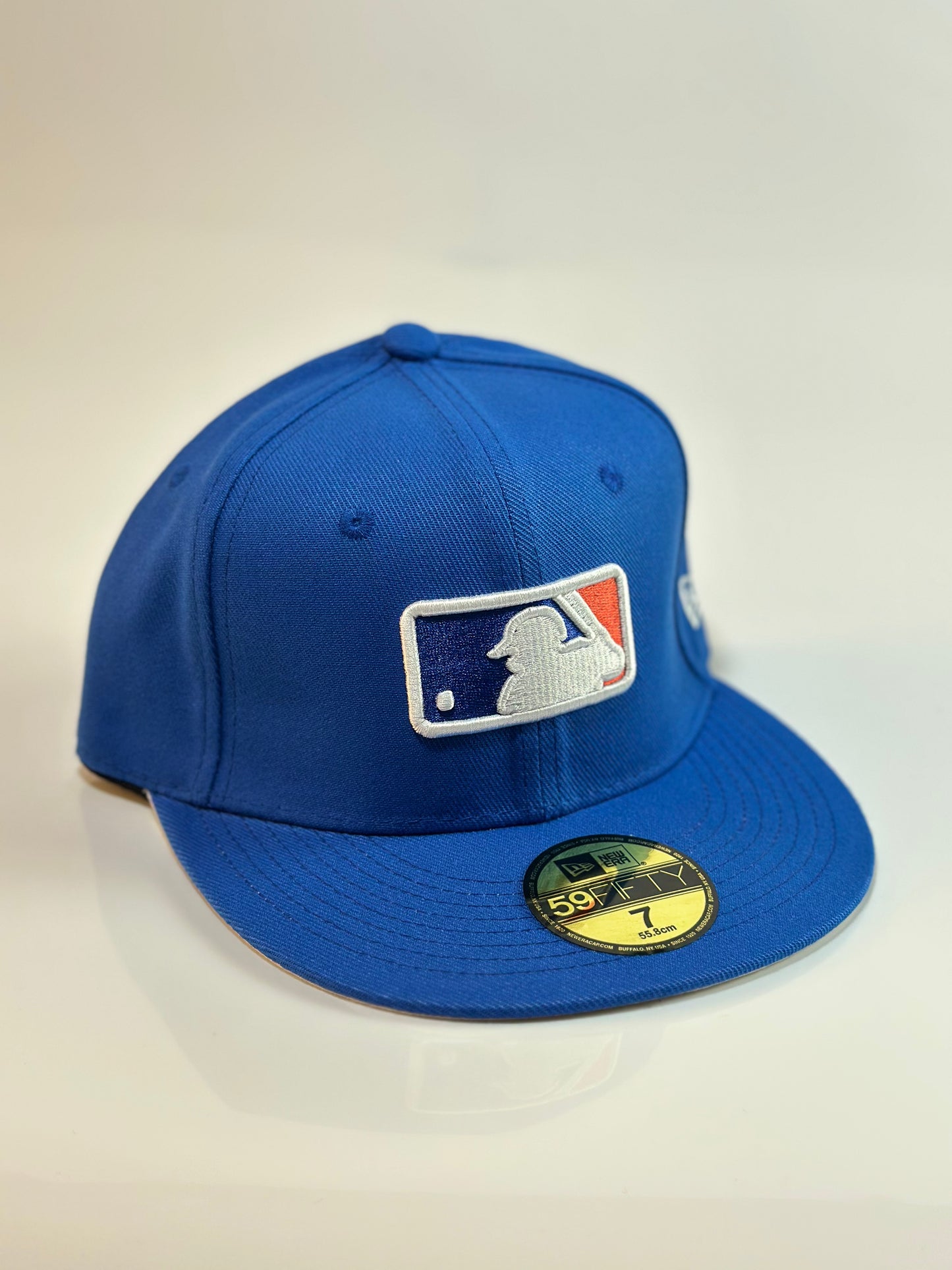 7 Fitted Caps