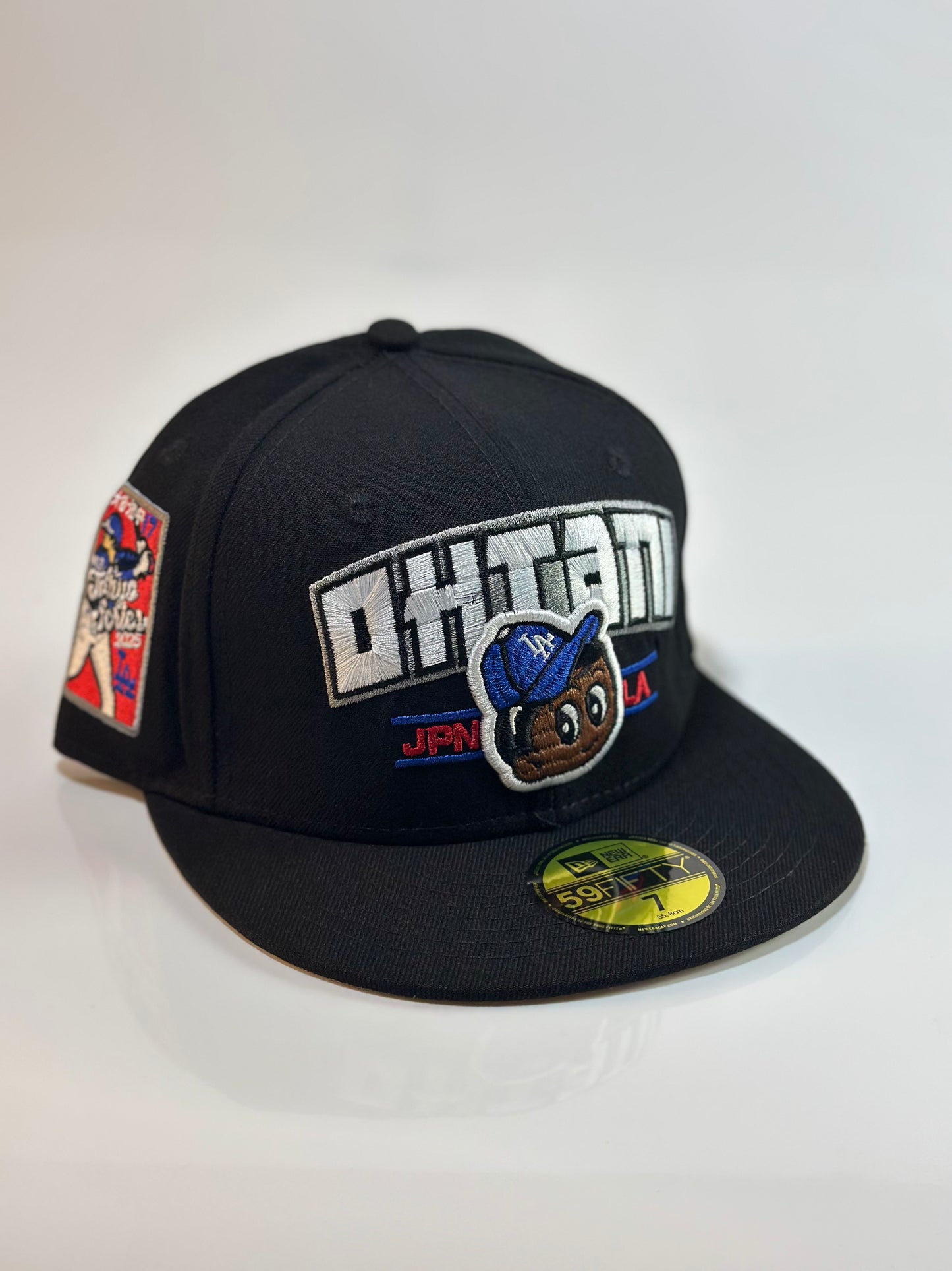 7 Fitted Caps
