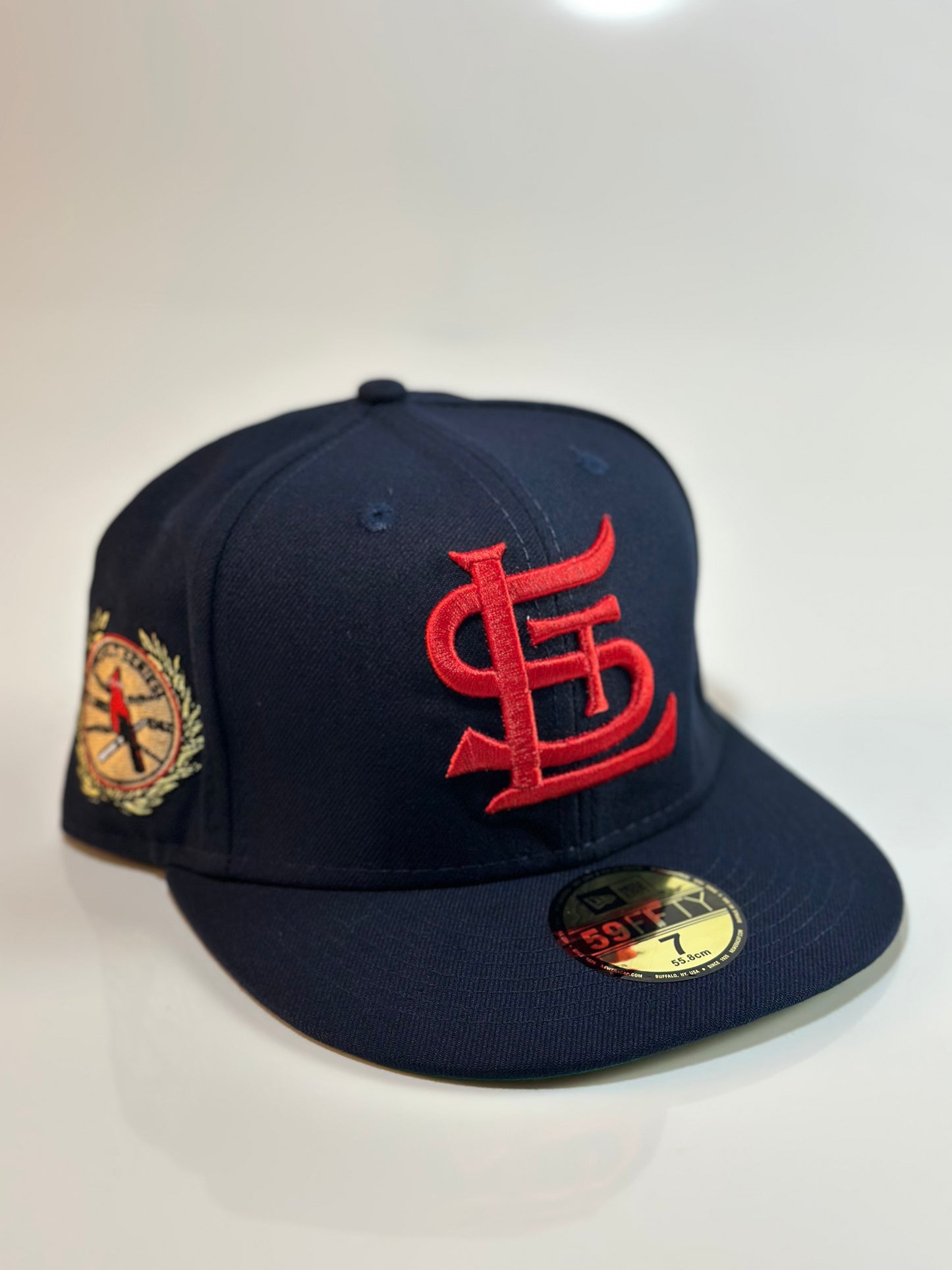 7 Fitted Caps